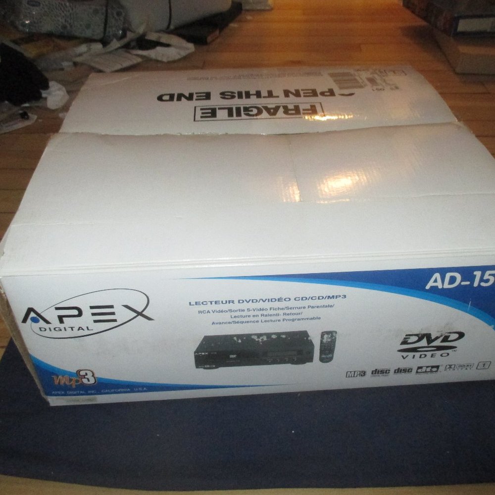 APEX AD-1500 DVD Video Player with original remote control manual and box